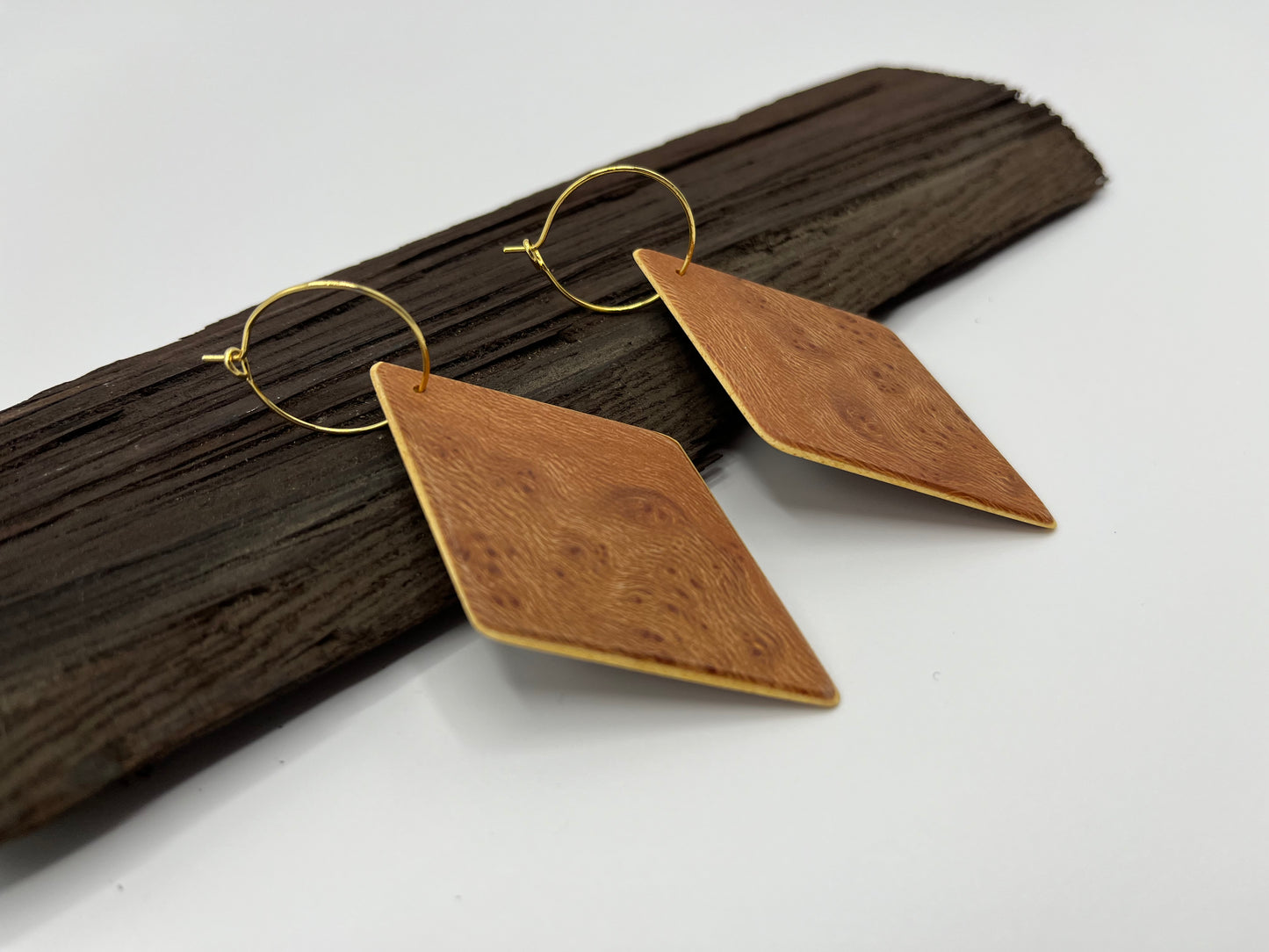 Plantain & Abachi Rhombuses with Hoops