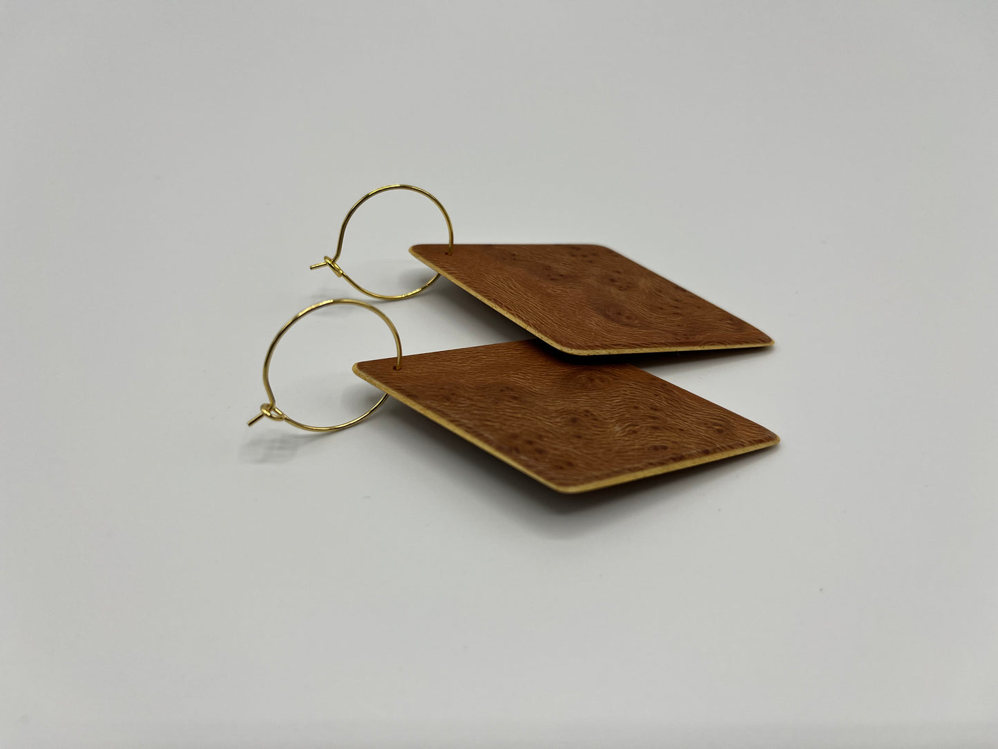Plantain & Abachi Rhombuses with Hoops