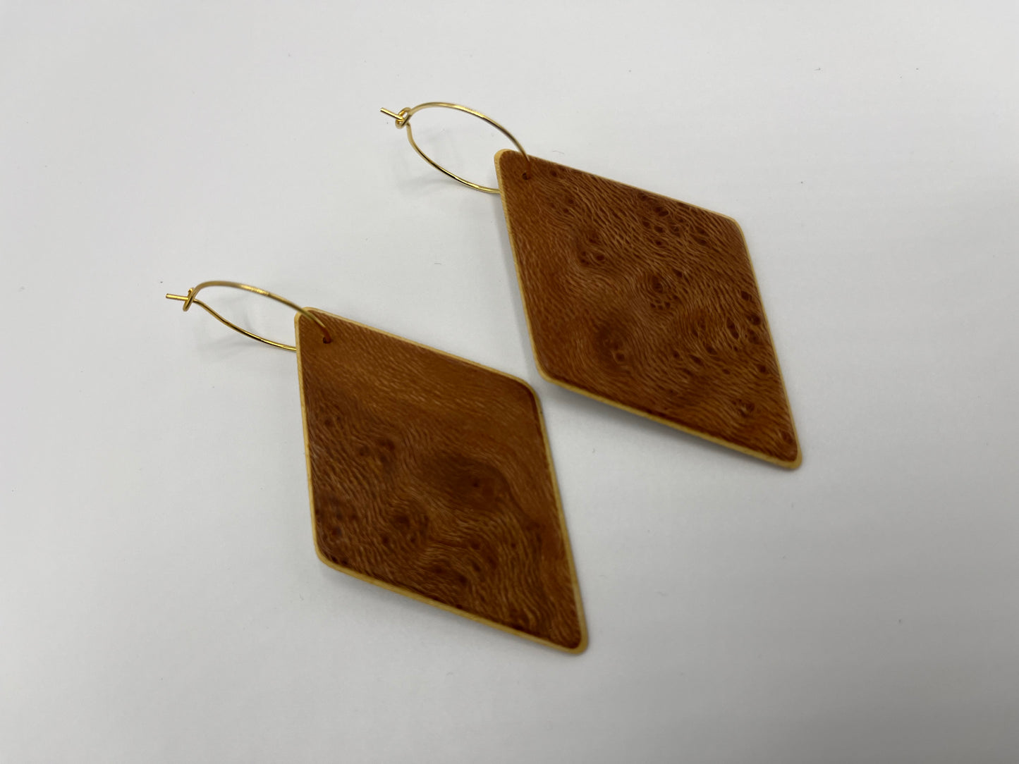 Plantain & Abachi Rhombuses with Hoops