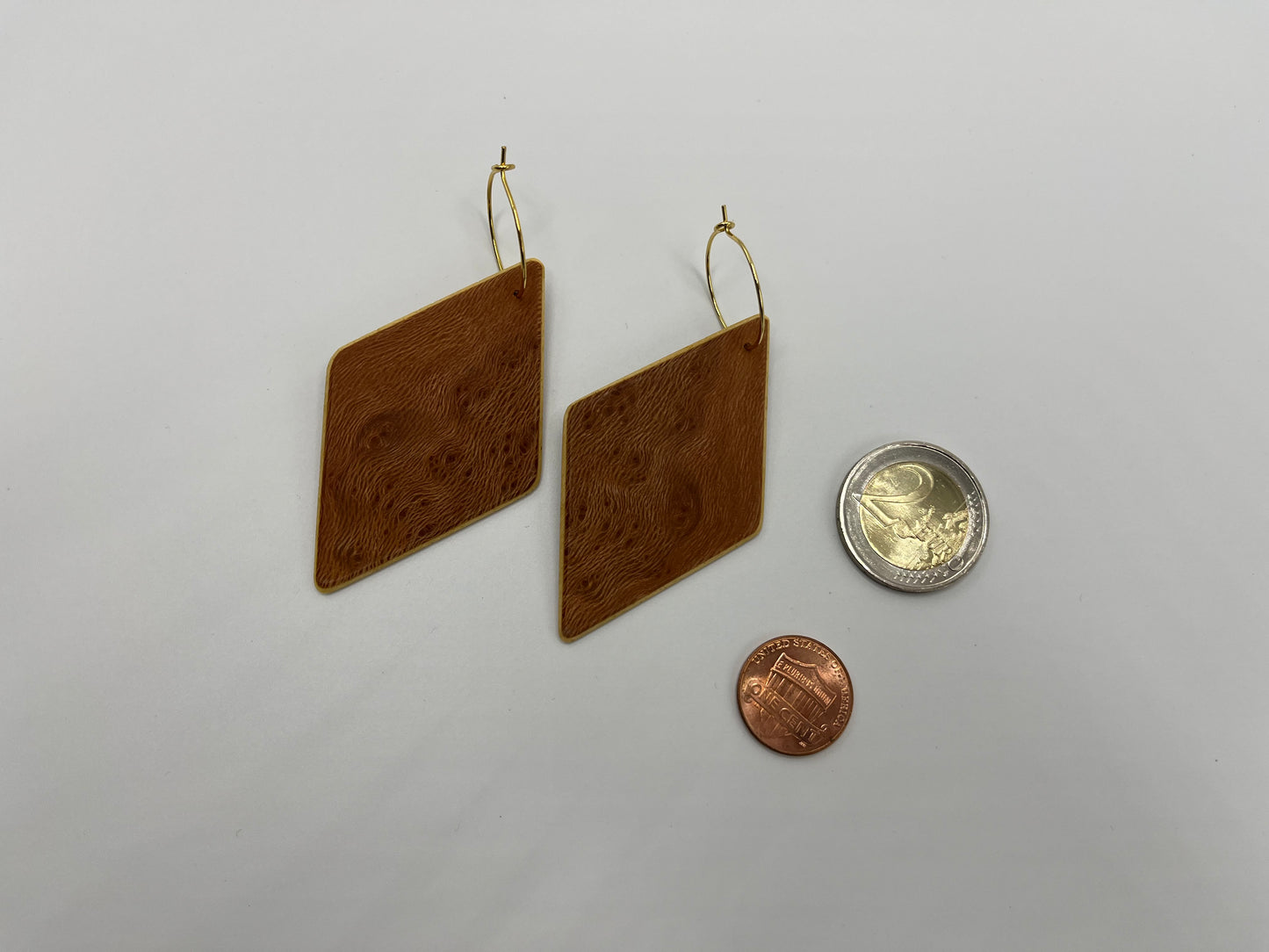 Plantain & Abachi Rhombuses with Hoops