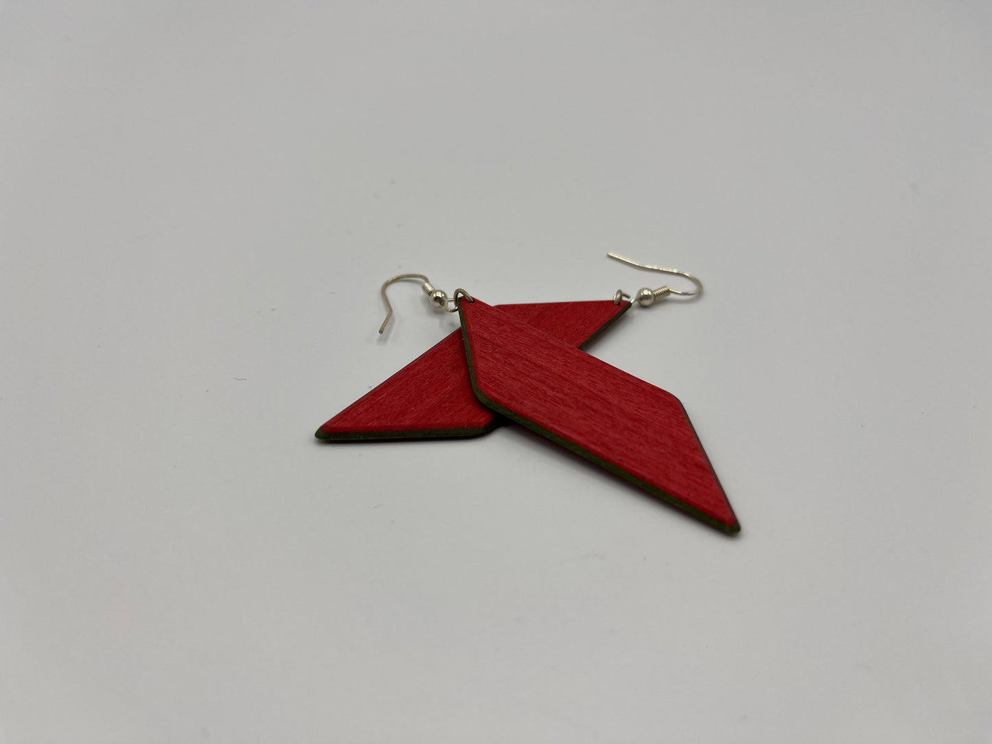 Red & Green Dyed Linden Tree Rhomboids with Hooks