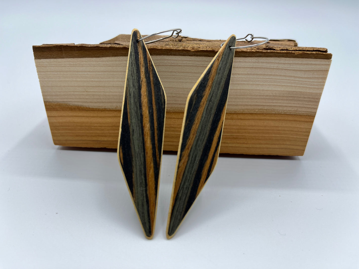 Recycled Wood (Black-Green-Yellow) & Abachi Rhomboids with Hoops