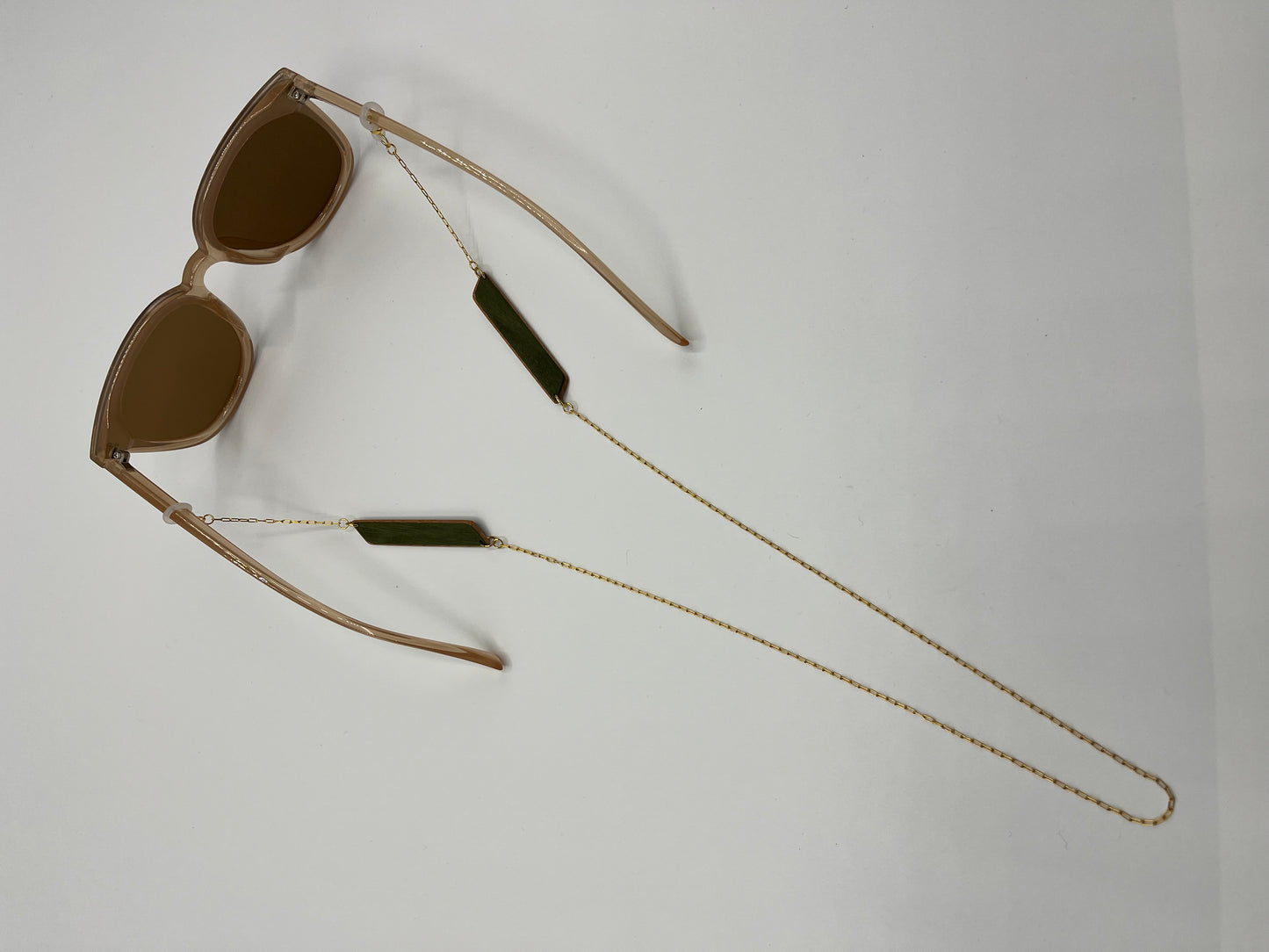 Green Dyed Linden Tree & Mahogani Glasses Chains