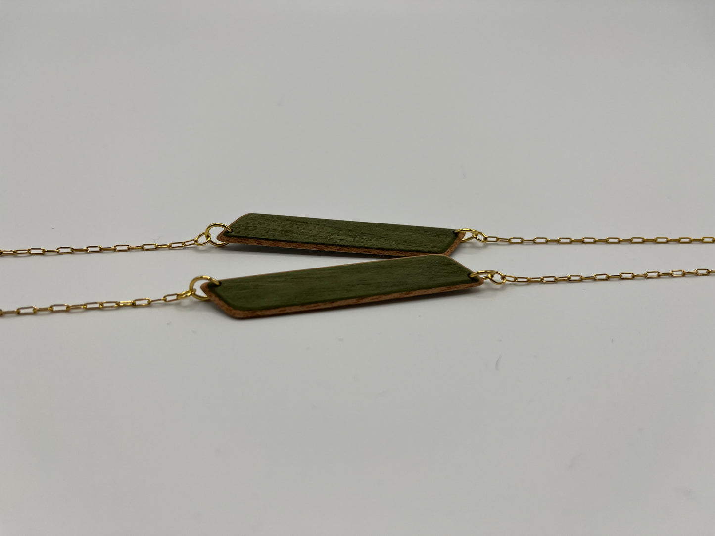 Green Dyed Linden Tree & Mahogani Glasses Chains