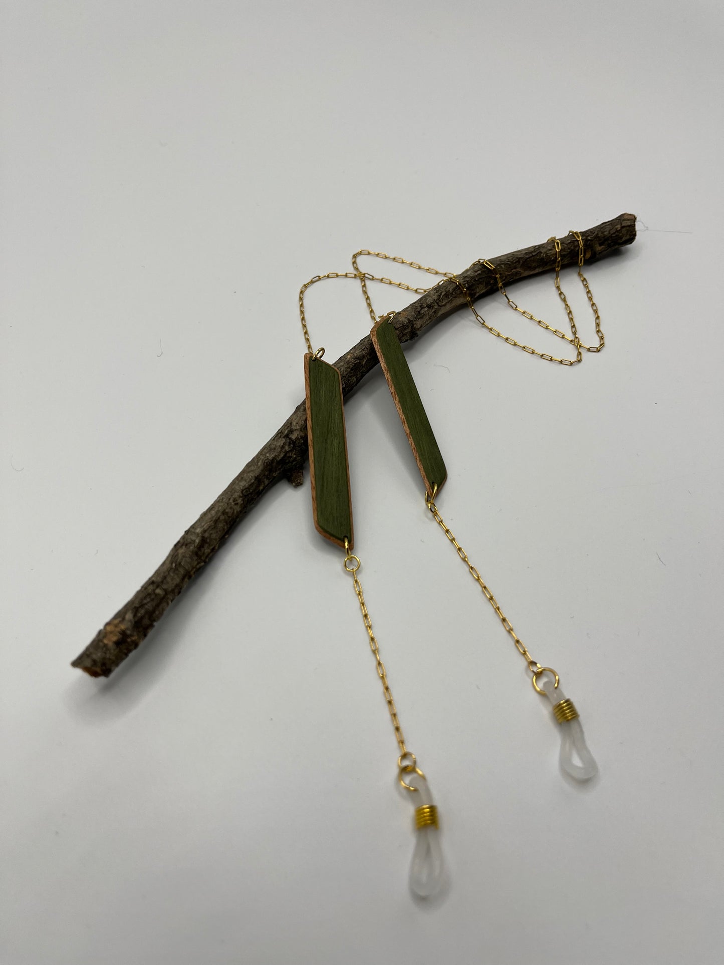 Green Dyed Linden Tree & Mahogani Glasses Chains